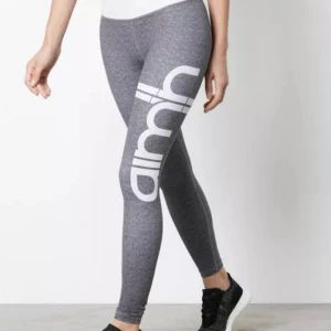 Aim’n tränings tights  - Säljer dessa supersköna tränings tights ifrån aimn som är deras gammla modell. I bra skick! Säljs då dem är för små! Om frågor tveka inte på att kontakta mig🩷