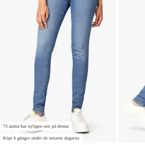 Levis jeans mile high super skinny storlek 25, aldrig använda 