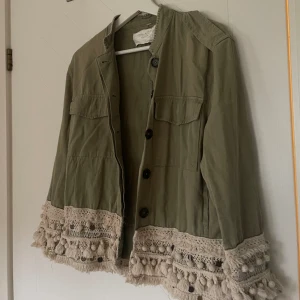 Grön zara jacka - Super fin jacka som är perfekt till våren 🌸🌸🌸