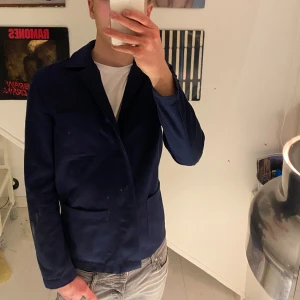 NN07 overshirt  - skitfet overshirt/jacka från märket NN07! kostar ca 3000kr ny. Hör av dig vid mer frågor, bilder eller önskemål på priser!