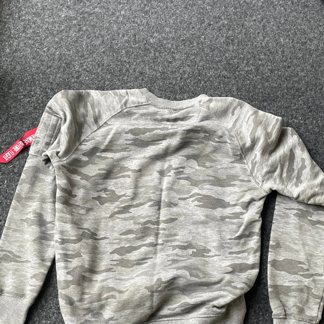 Crewneck från alpha industries - 90