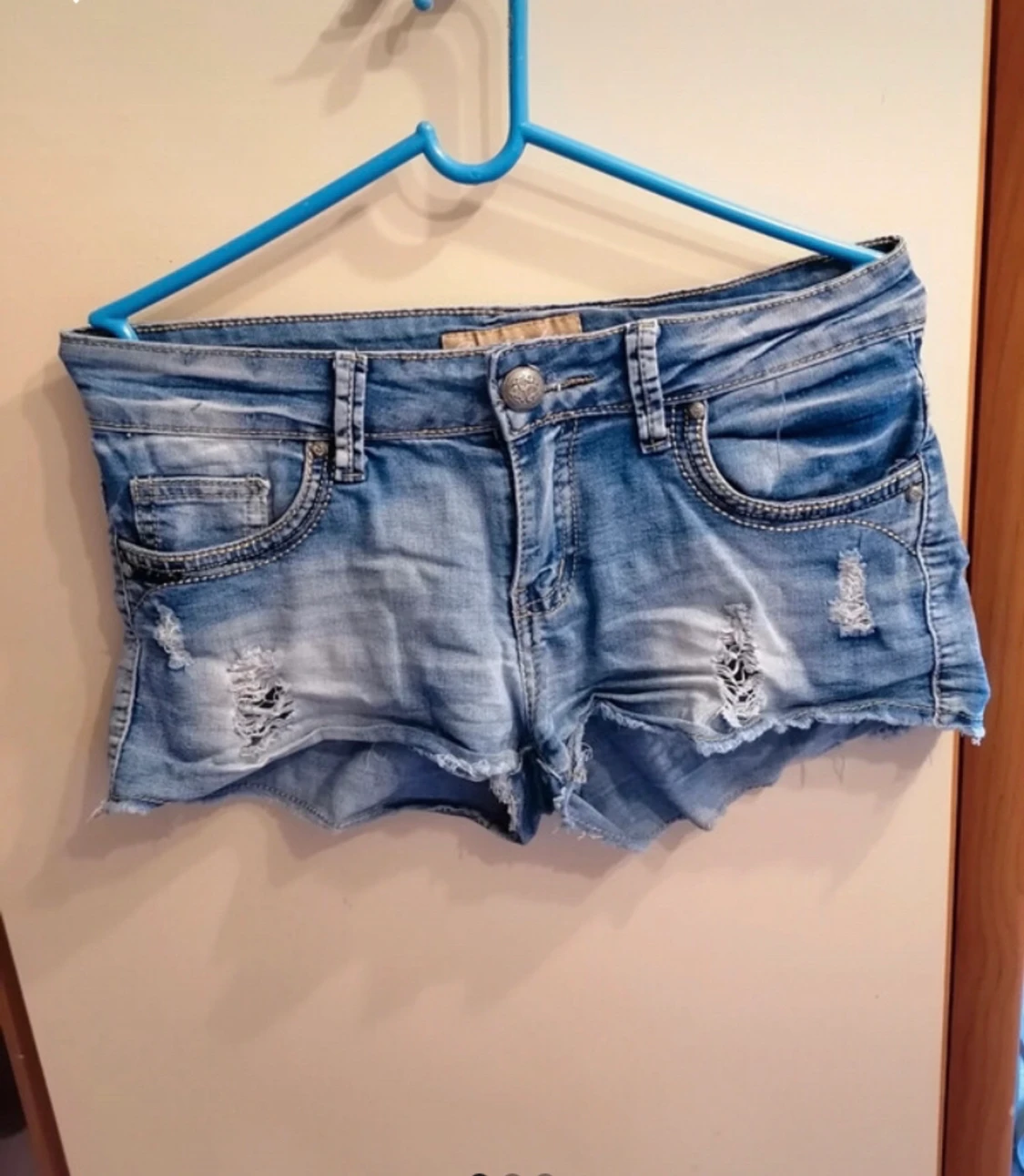 Lågmidjade shorts