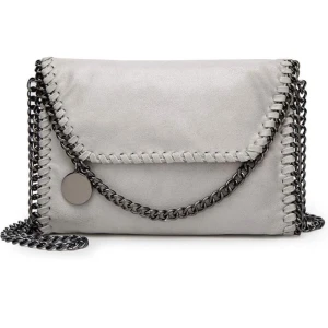 Grå tiamo väska - Säljer min jätte fina gråa tiamo väska som inte kommer till användning!❤️