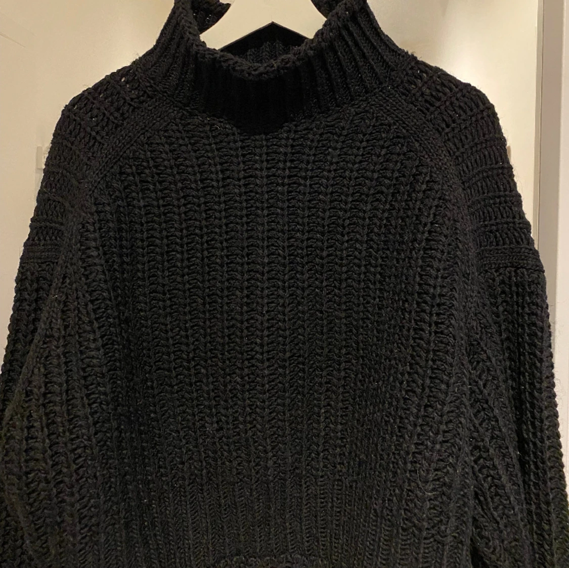 Grovstickad polotröja från HM - 90