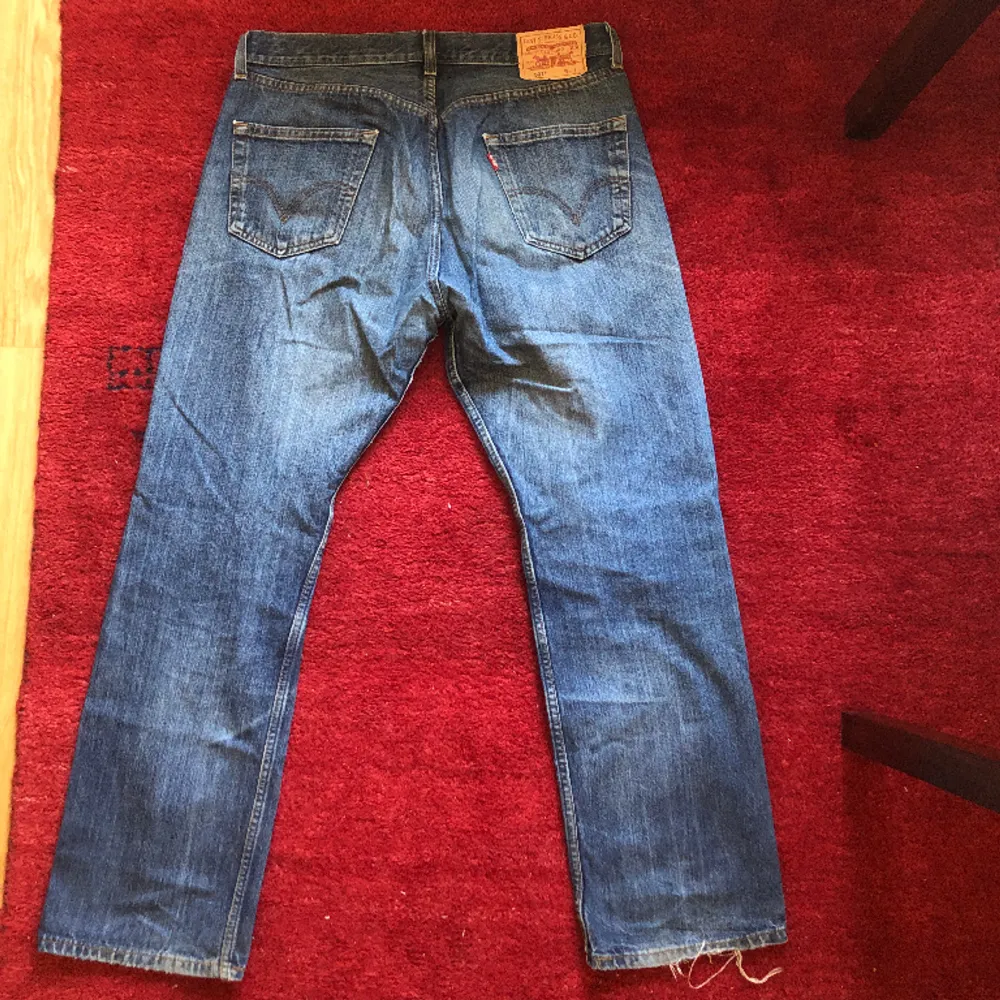 Nästintill perfek passform och färg, säljer bara pga nytt inköp. Jeans & Byxor.