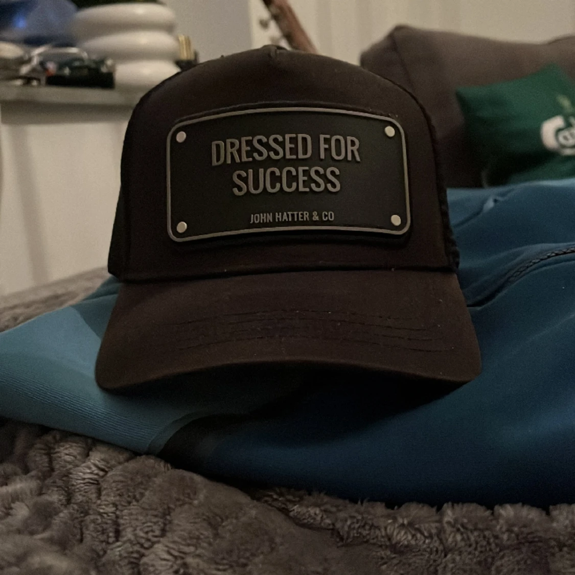 Säljer min John hatter i bra skick