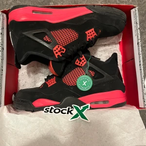 Jorden 4a - Stl 45 har använt dom några gånger  Köpte från stockx