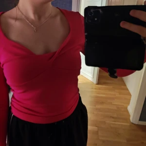 Långärmad topp - Bara använd 1 gång 