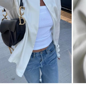 Djerf avenue kofta st M - Säljer denna koftan från djerf avenue i storlek M. Använd fåtal gånger, 850kr, köparen står för stranden 