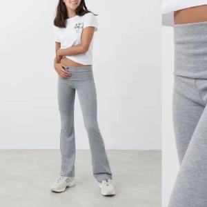 Yoga pants - Läs bio innan du skriver! Yoga pants från Gina Young❤️Kan inte ta bilder med dem på då dem var för små❤️Passar någon runt 155-164 i längd❤️