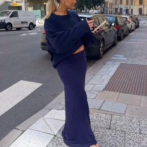 kjol nelly - perfekta maxikjolen till våren och sommaren💙💙använd få gånger, fint skick!!