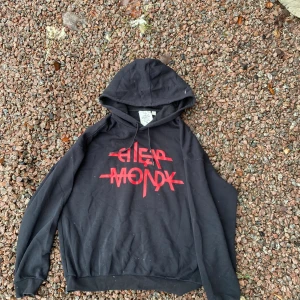 Cheap monday hoodie - Säljer den här sjukt snygga cheap monday hoodien. Hör av dig vid frågor.