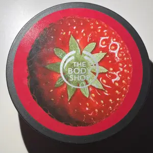 The body shop body butter Strawberry, 200ml  Värde: 215kr