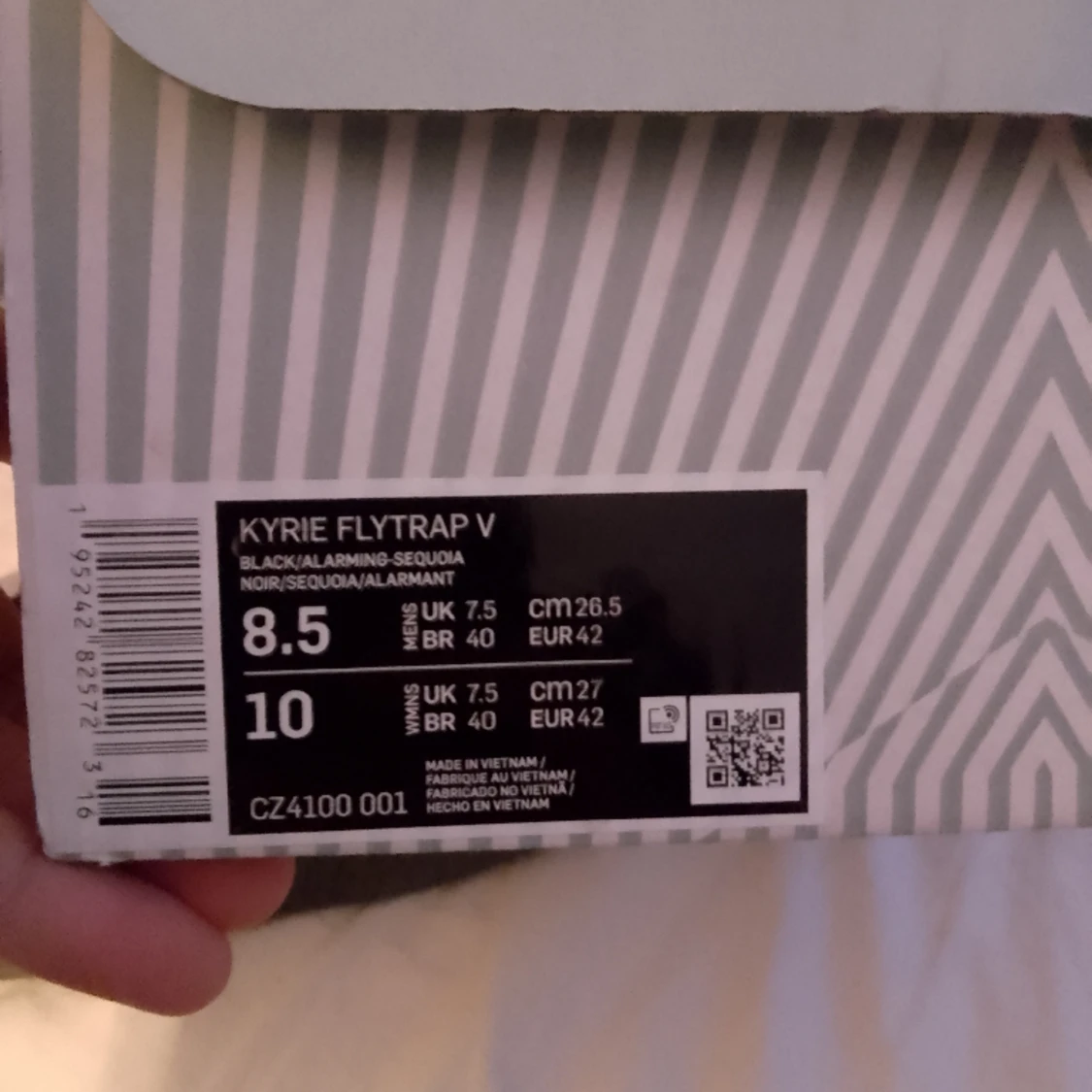 KYRIE FLYTRAP V  - 91