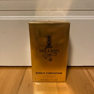 Paco Rabanne - 1 Million EDT 50ml - Helt ny, original plast med obruten förpackning. Kommer aldrig använda så säljer den för en 100kr billigare än på andra ställen.