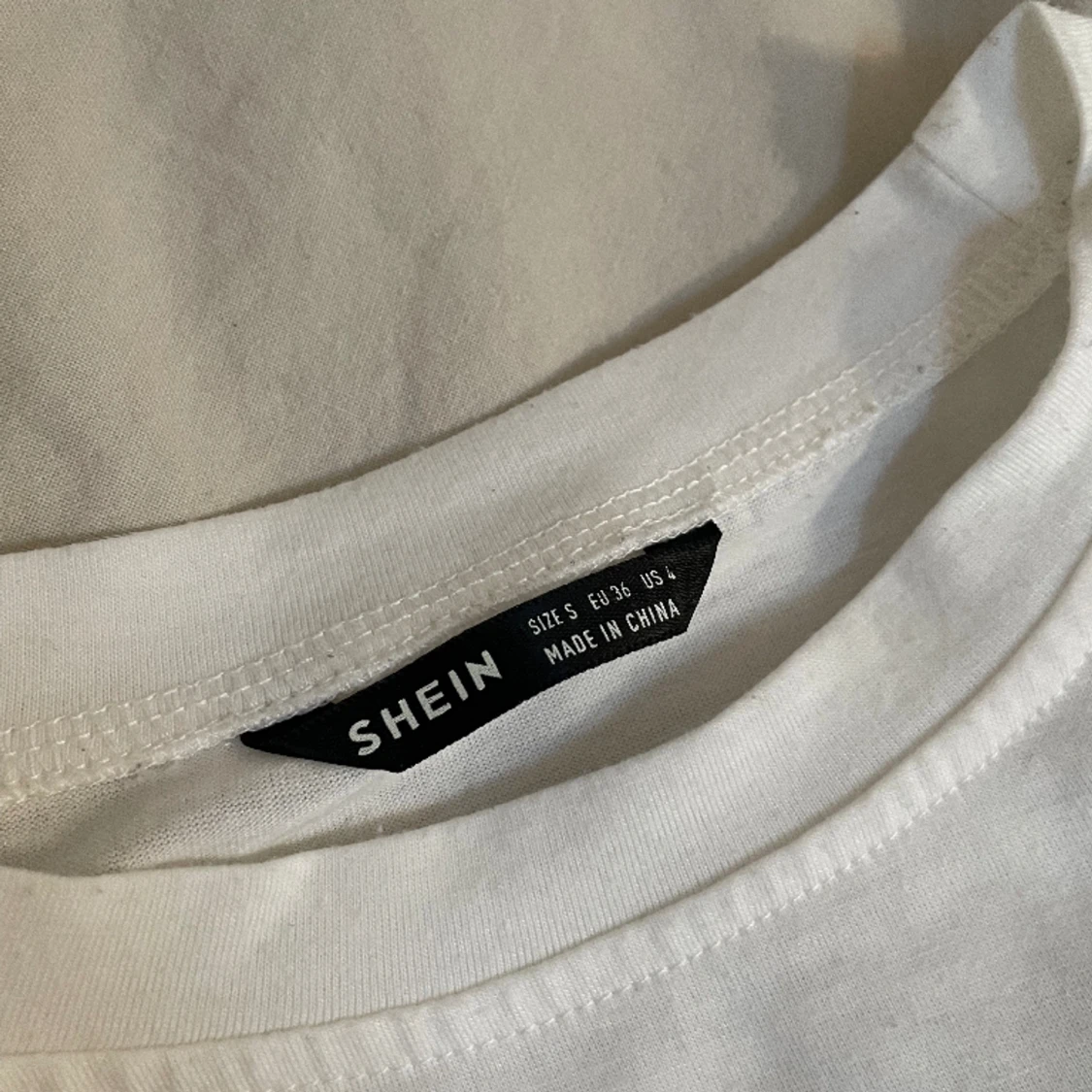 Vit topp med snörning - 91