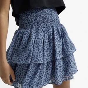 Blå volang kjol  - Volang kjol från Lindex i stolek 170 (s), mycket bra skick