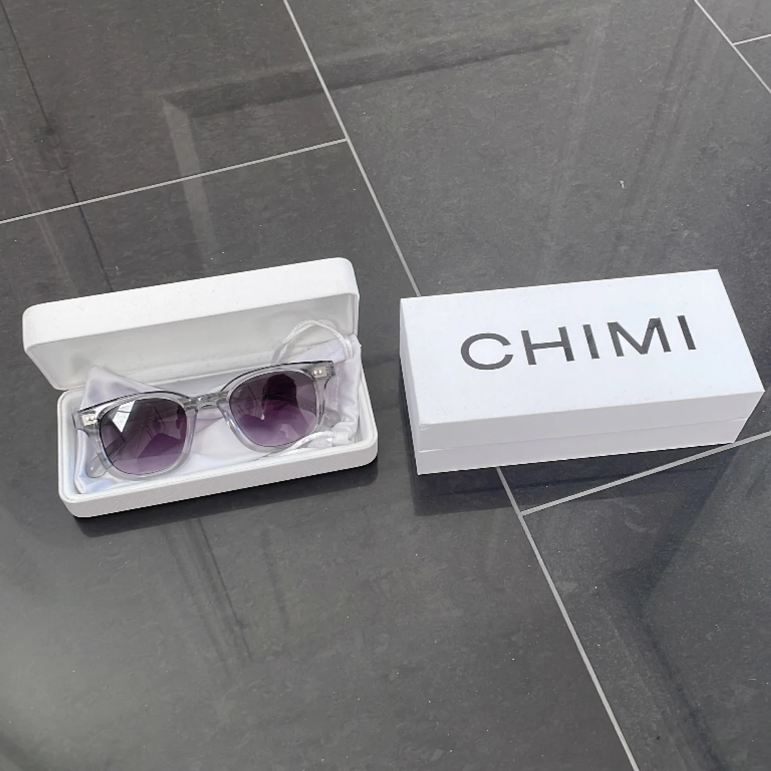 Chimi 02 Grey 