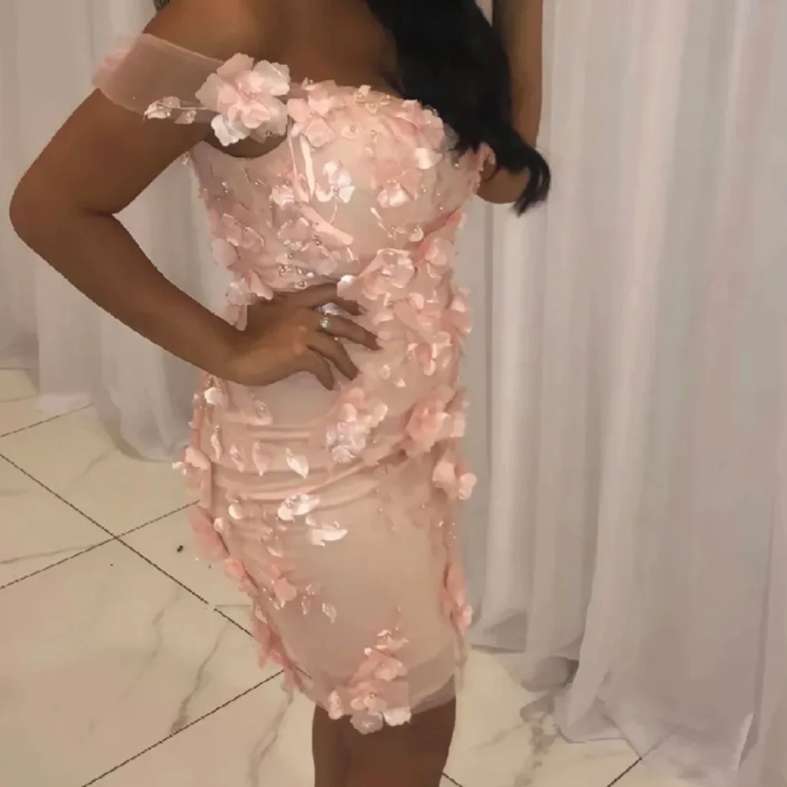 Blommig festklänning 