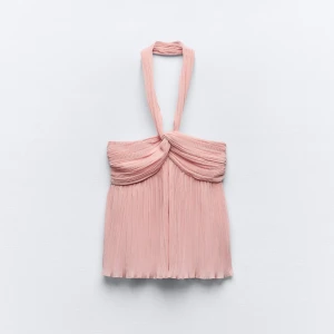 Zara topp - Underbart fin rosa zara topp som är slutsåld i storlek xs. Lapp sitter kvar❤️ 