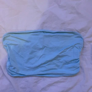 Tube topp - Blå tube topp i mycket fint skick!