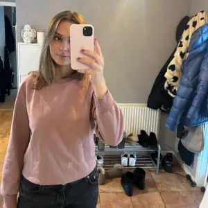 Sweatshirt i bra skick från zara