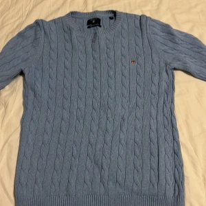 Gant tröja   - Hej säljer nu min gant tröja i fint skick, inga hål o inga andra märken 