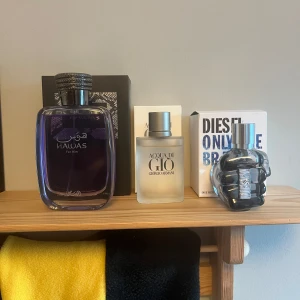 Herrparfym - 100ml Rasasi hawas, knappt använd, se bilden. 600kr.   50ml Acqua di gio edt, se på bilden hur mycket som är kvar. 450kr.   50ml Diesel Only the brave, se på bilden hur mycket som är kvar. 250kr