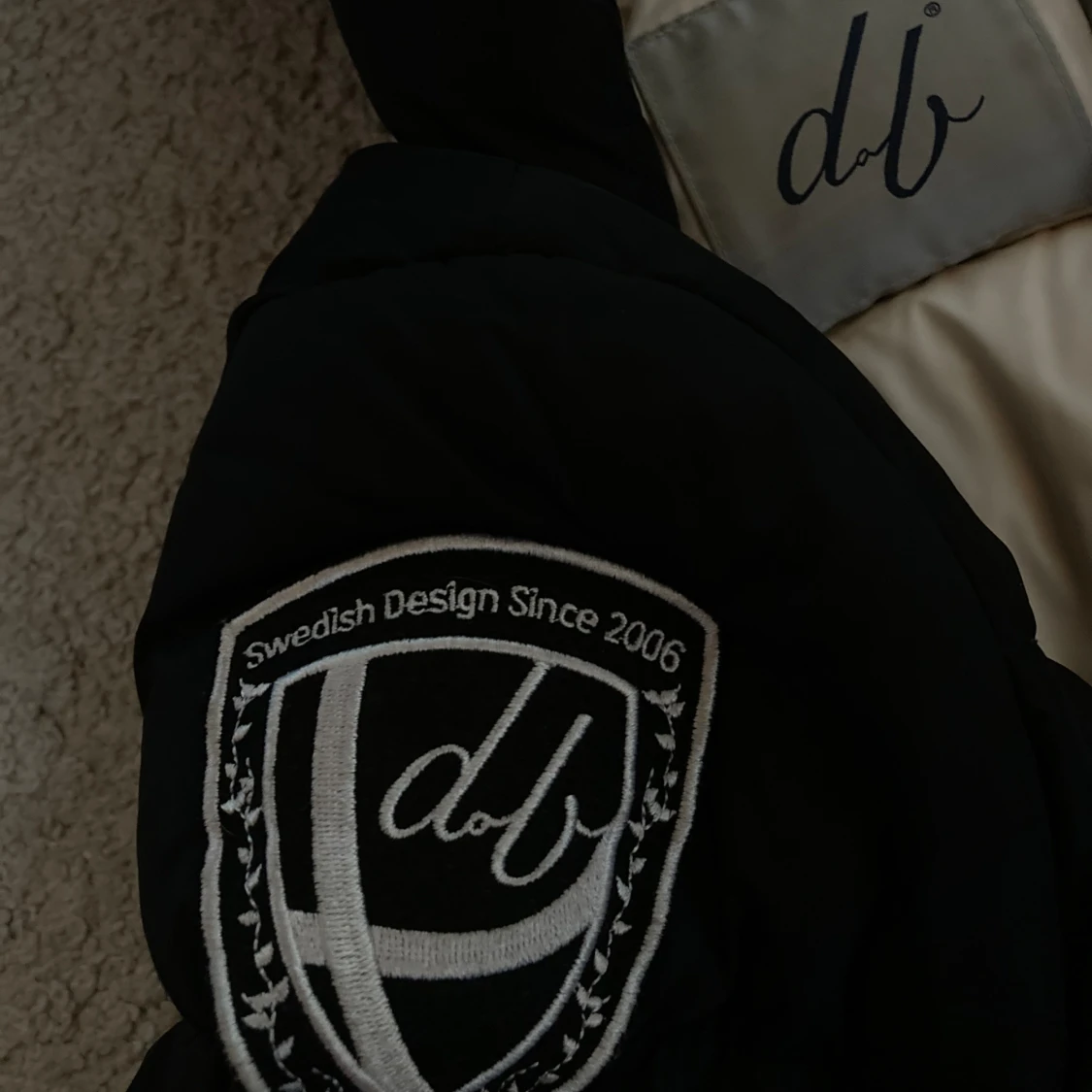 Dbrand jacka - 90