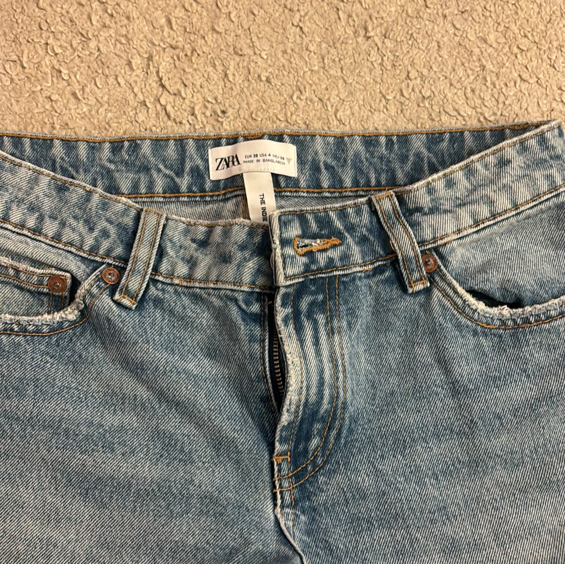 Straight jeans, low waist  - 90