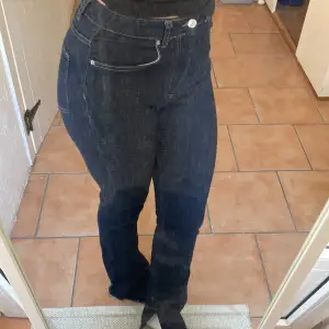 Ett par jeans från ginatricot! Mycket sköna och stretchiga