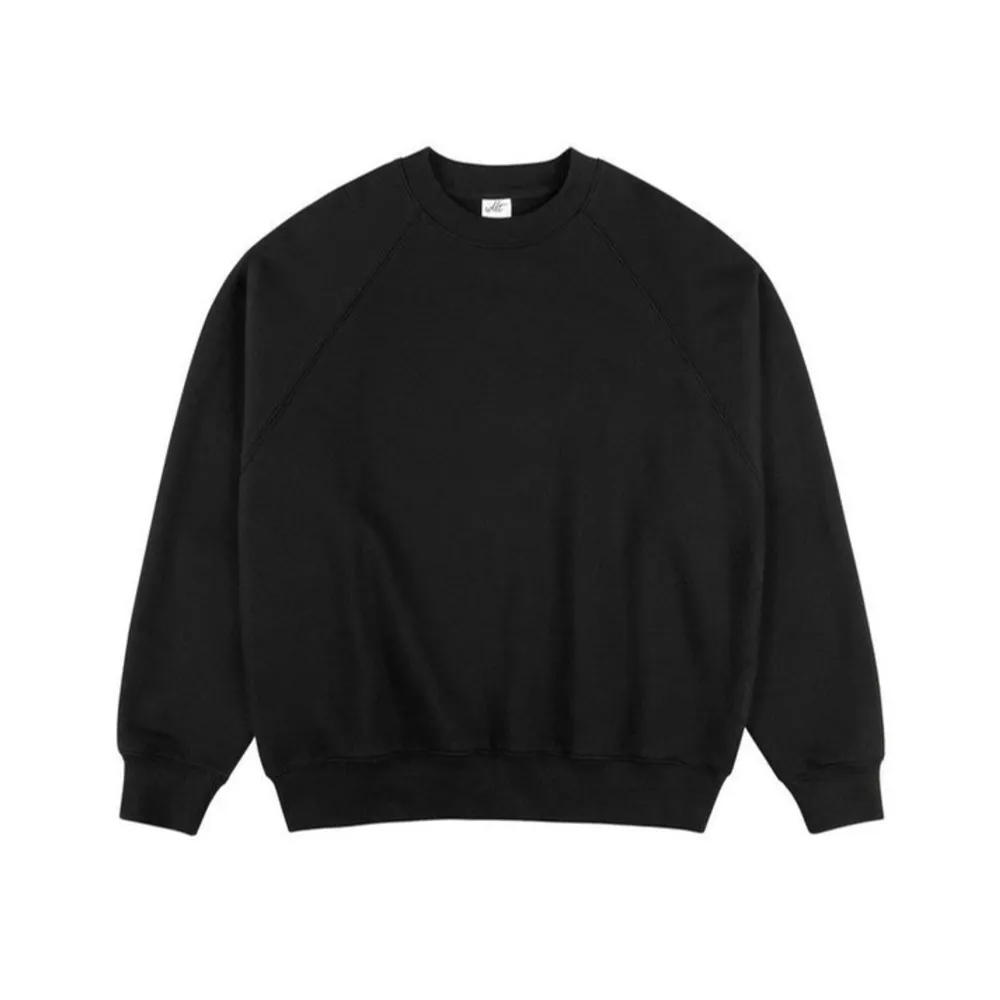 Den perfekta tröjan, casual och stilren. Faded black. Nyskick. Nypris: 850. Tröjor & Koftor.
