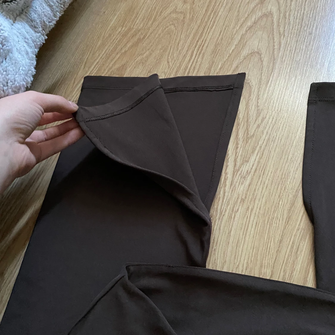 Utsvängda byxer - 90