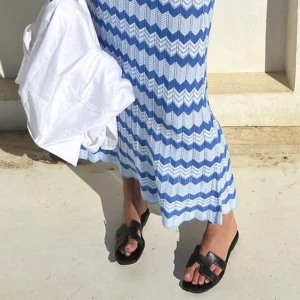 RandigMaxikjol - Sommarfin tygkjol från NAKD 💙 jätte skön och fin ! Knappt använd, nypris 549:-