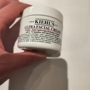 Kiehl's ultra facial cream använt cirka 4-5gånger.  50ml, köp på kicks för 400kr