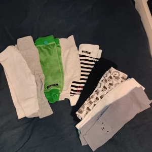 Bebis byxor 56 - Bebis byxor I storlek 56. Blandade märken