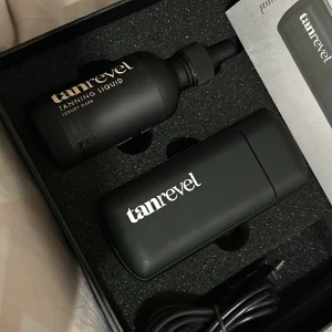 Tanravel - ONE Starterkit  - Helt oanvänd och kommer med hela boxen där både färgen luxury dark och laddare ingår. 