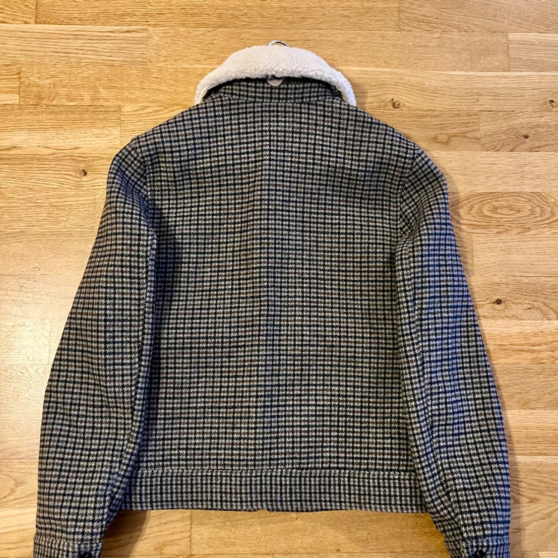 Riley ulljacka  - 90