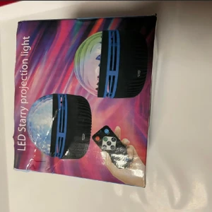 Ledd lampa  - Hej,   Säljer en ledd lampa, väldigt fin. Helt ny och oanvänd. Tänker mig priset 200kr. Dm för frågor och funderingar! 