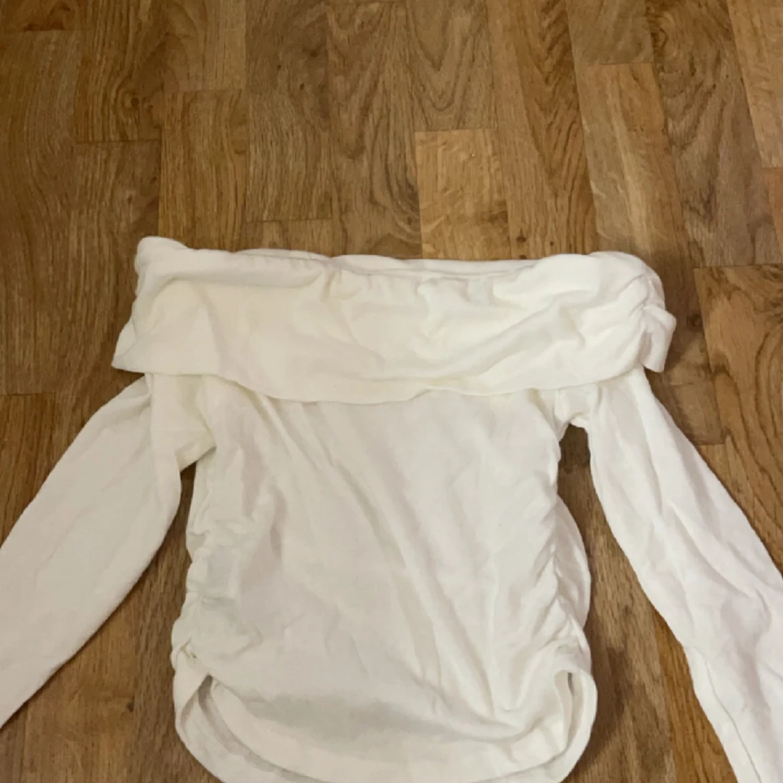 Off shoulder tröja - 90