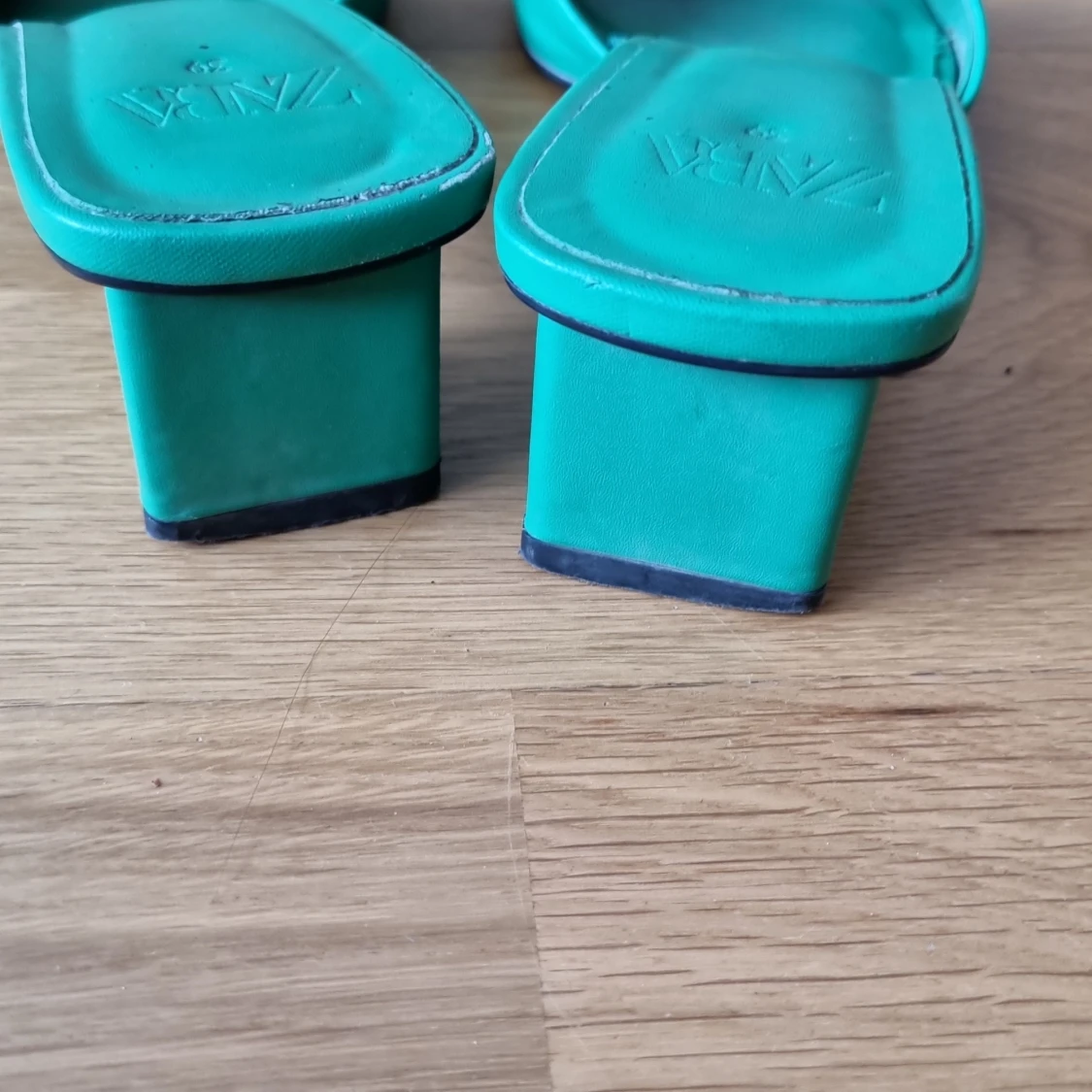 Gröna sandaler från Zara - 91