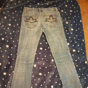 Diesel jeans  - KAN POSTA FÖRST 3 AUGUSTI! Säljer dessa superfina diesel jeans då de inte kommer till användning. Pris är diskuterbart vid snabb affär. 