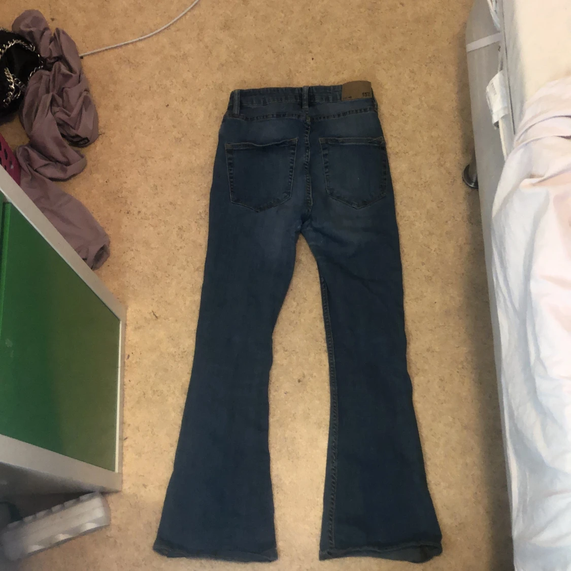 Blå jeansbyxor - 90