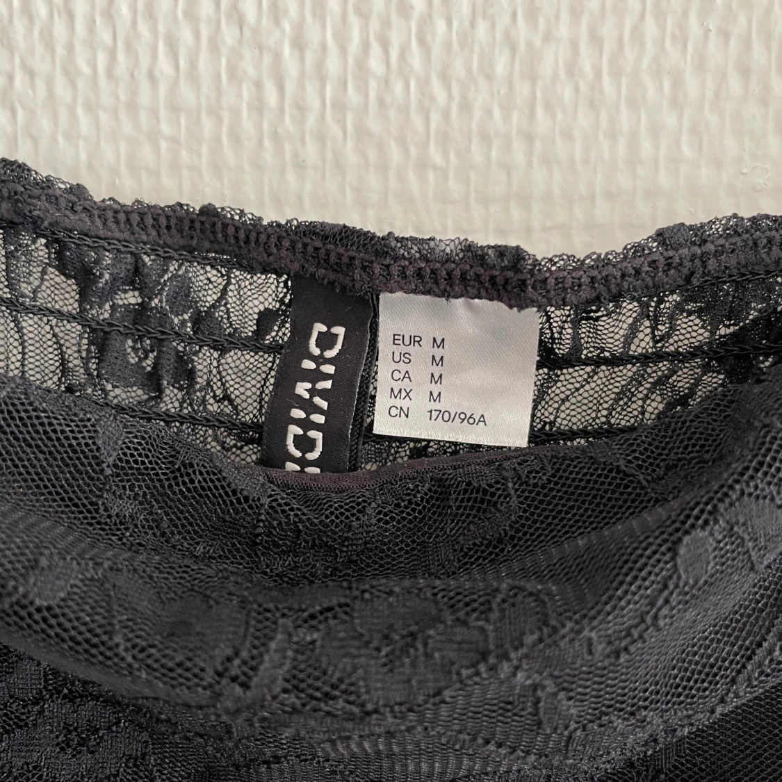 svart offshoulder klänning  - 92