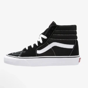 Höga vans - Säljer mina höga vans då de ej kommer till användning💗