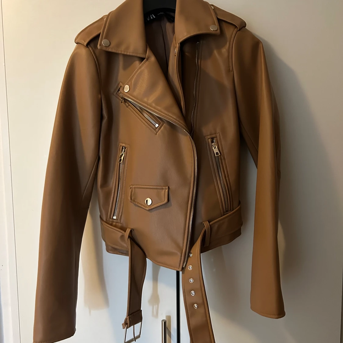 Dam kläder och skor