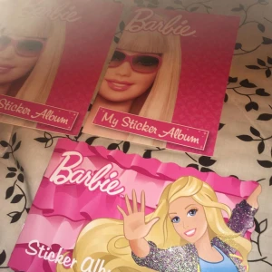 Dessa 3 stickers album helt oanvända - Dessa stickers album kan man sätta in stickers som man gillar och tycker är fina