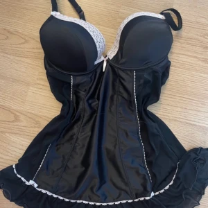 Neglige - Nattlinne typ, jätte söt bra skick. 