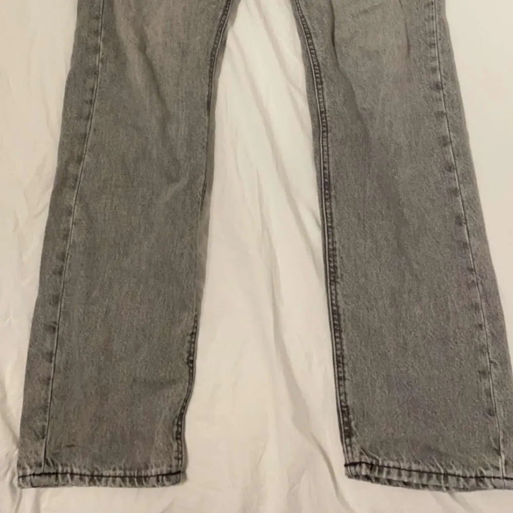 Jack and Jones jeans grå Storlek: w29 L32 Varsamt använda. Jeans & Byxor.