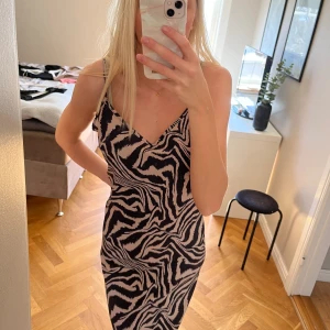 Sommar klänning - Fint skick